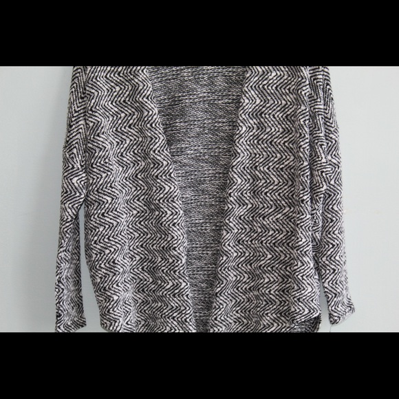 Cardigan - Picture 3 of 6